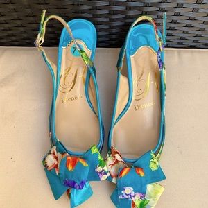 Lovely floral slingbacks style